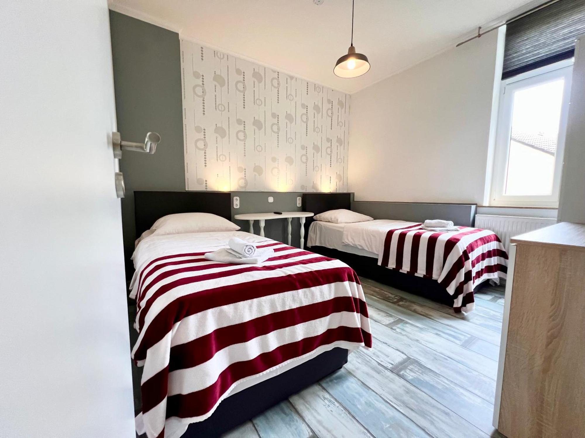 London Suite Fuer 4 Mit Kueche Und Wifi Essen Exteriér fotografie
