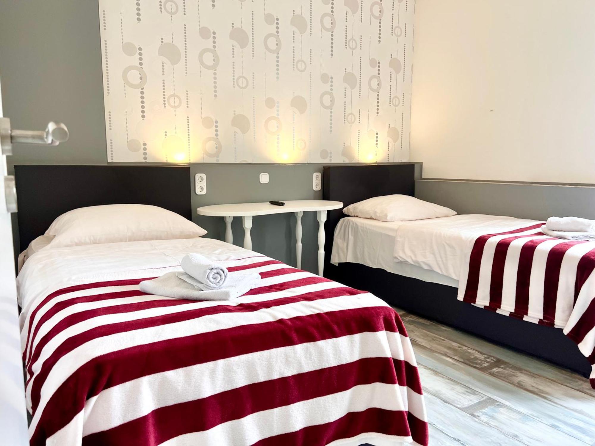 London Suite Fuer 4 Mit Kueche Und Wifi Essen Exteriér fotografie