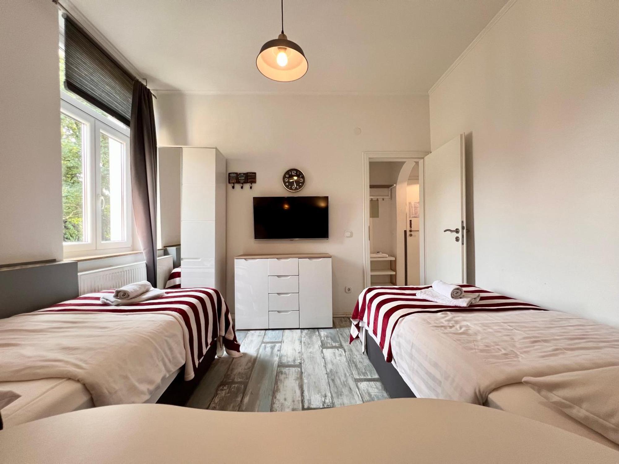 London Suite Fuer 4 Mit Kueche Und Wifi Essen Exteriér fotografie